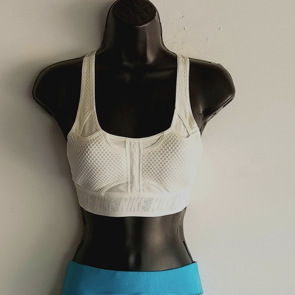 Nike Dri-Fit ADV Training Sport Bra - Picture 11 of 14